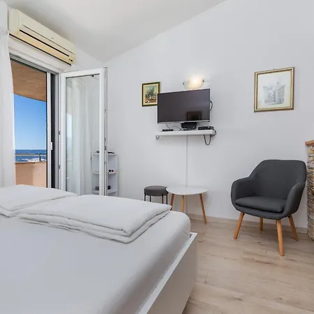 Family Friendly House With A Swimming Pool Rogoznica, Omis - 4328 Casa vacanze Lokva Rogoznica