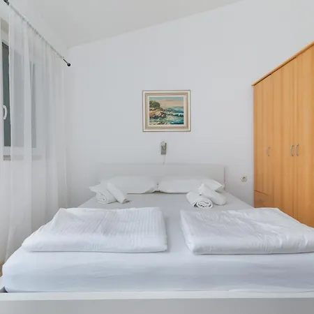Casa vacanze Family Friendly House With A Swimming Pool Rogoznica, Omis - 4328 Lokva Rogoznica