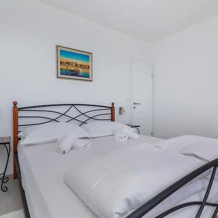 Family Friendly House With A Swimming Pool Rogoznica, Omis - 4328